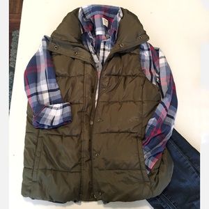 Old Navy Hunter Green Puffer Vest.